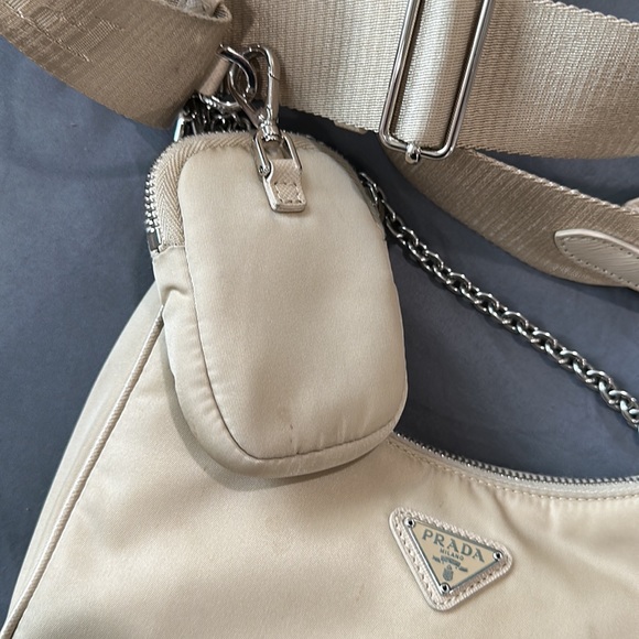 Prada Re-Edition 2005 Re-Nylon bag - Picture 8 of 13